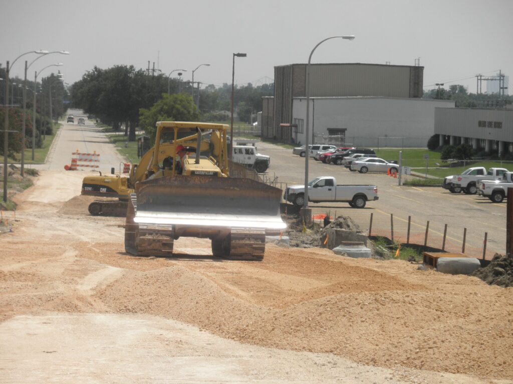 Cycle Construction's machinery working on London Ave to HNC Flood Protection